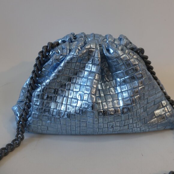 NWT Womens Maria La Rosa Mini Game Woven Sky Blue Laminated Clutch Handbag - Picture 2 of 11